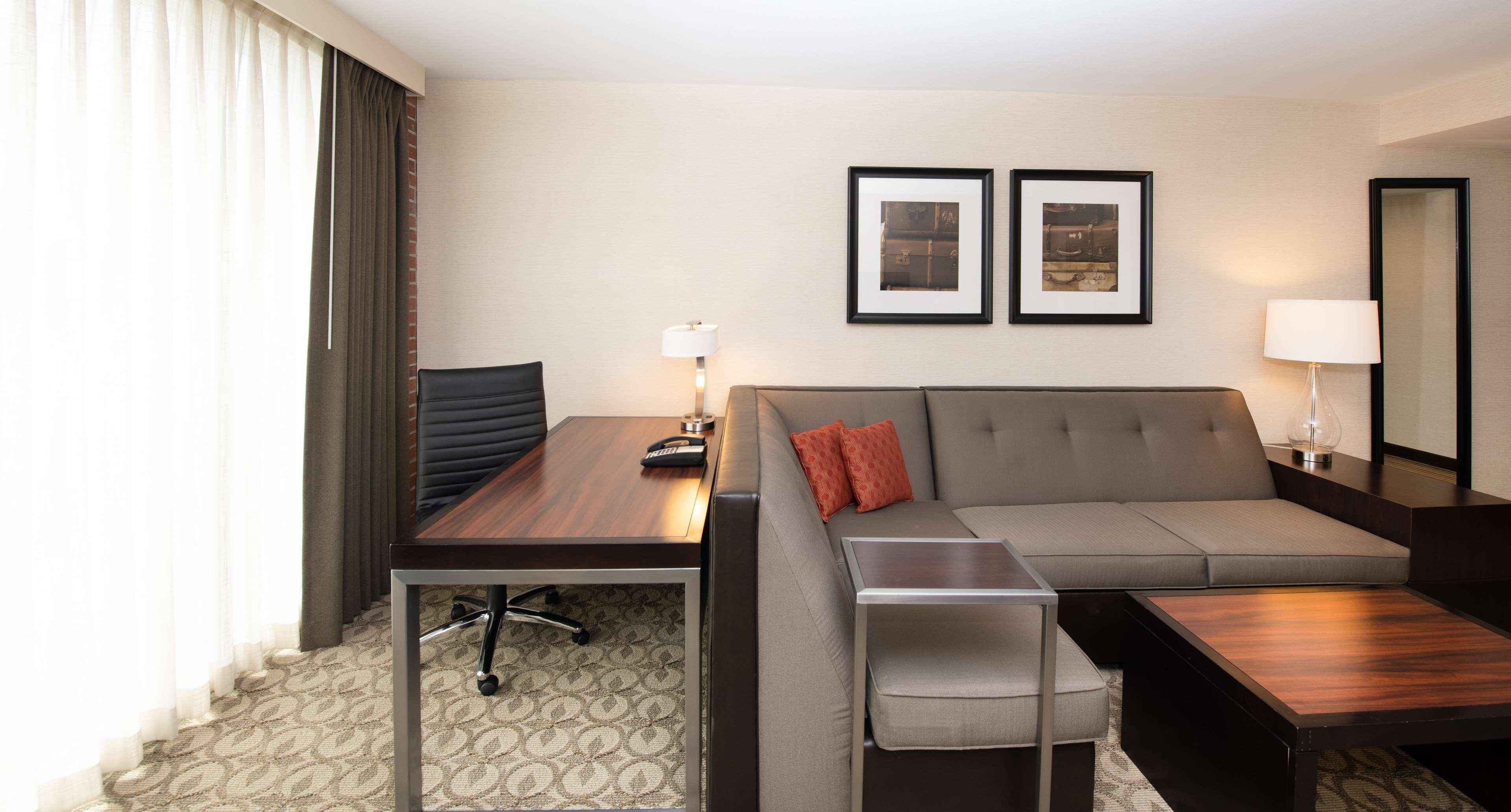 Doubletree Hotel & Suites Charleston Airport North Charleston Exteriör bild