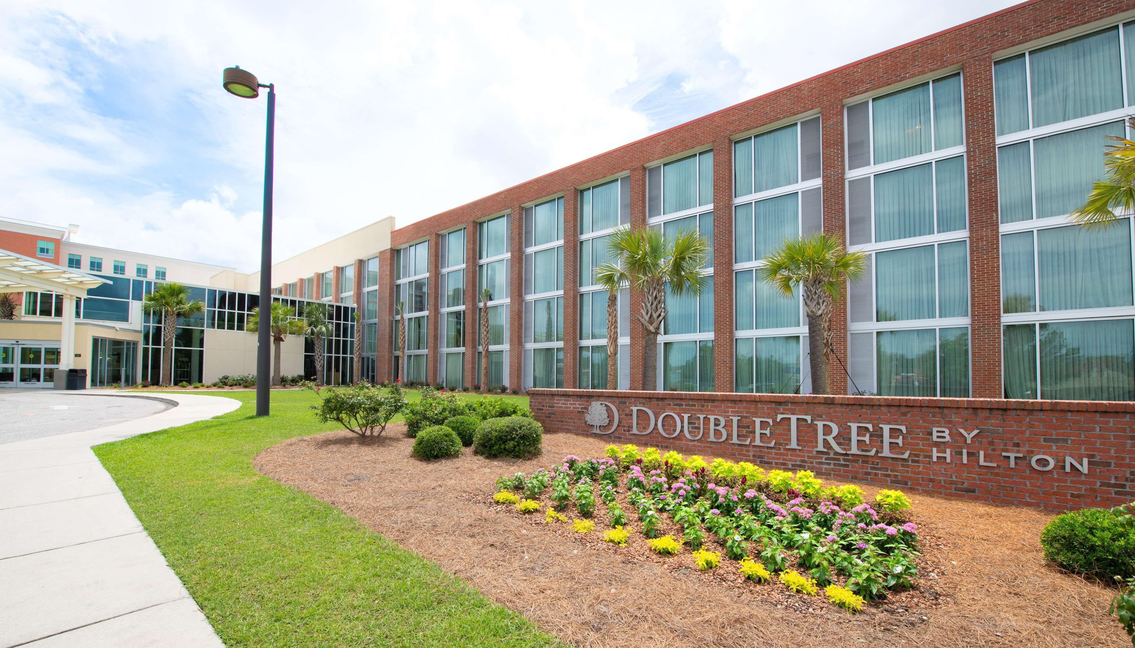 Doubletree Hotel & Suites Charleston Airport North Charleston Exteriör bild