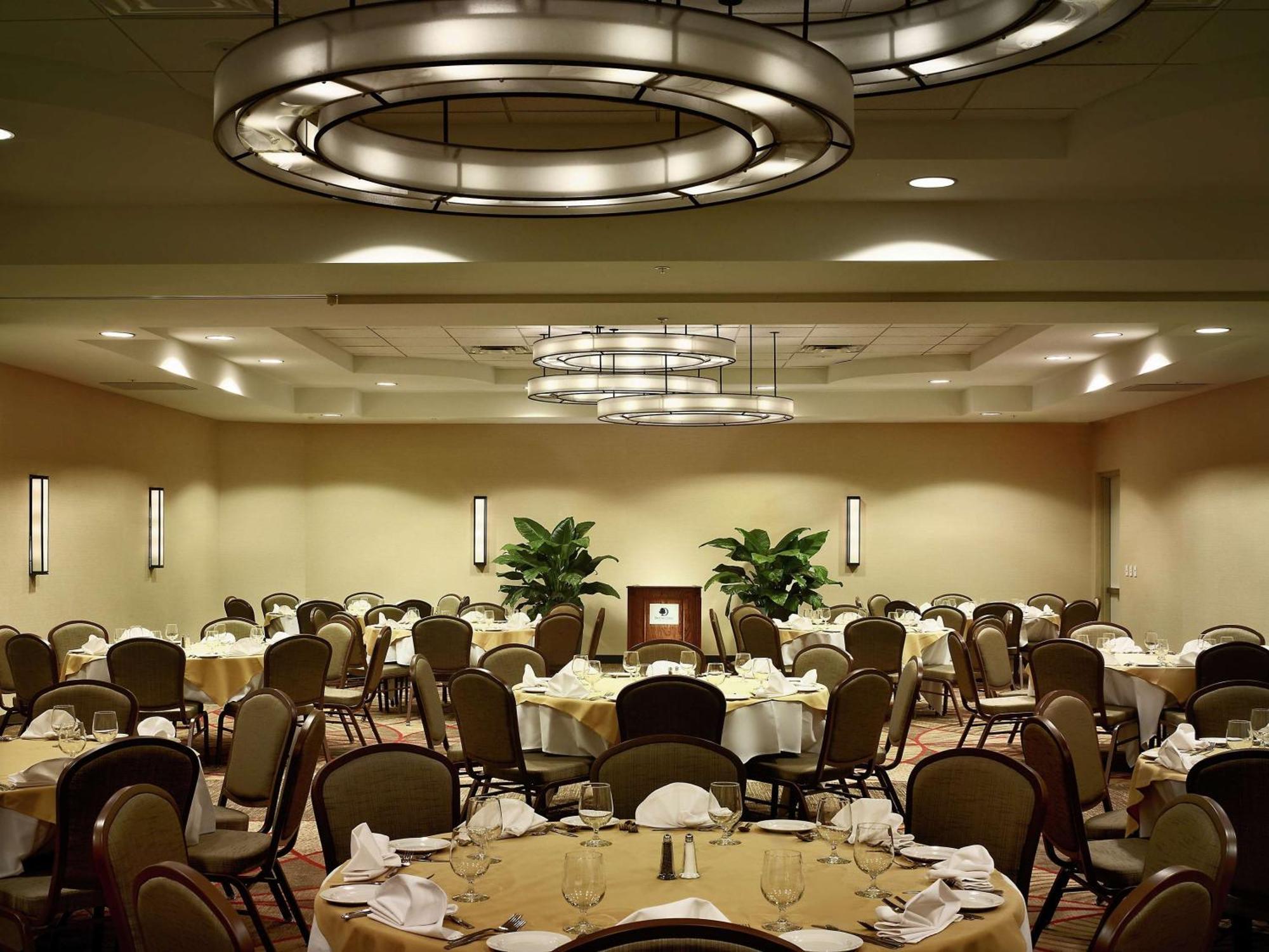 Doubletree Hotel & Suites Charleston Airport North Charleston Exteriör bild
