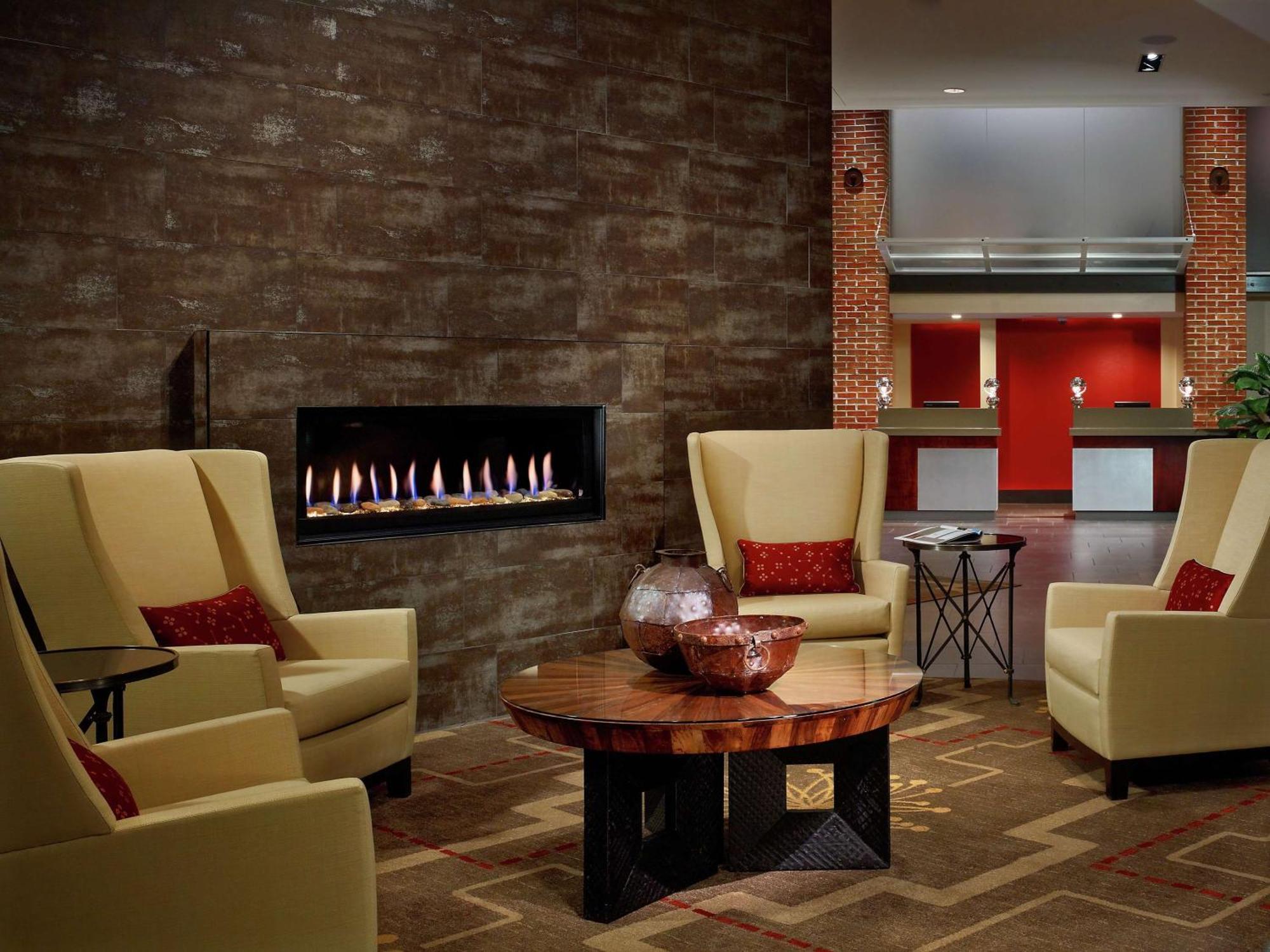 Doubletree Hotel & Suites Charleston Airport North Charleston Exteriör bild